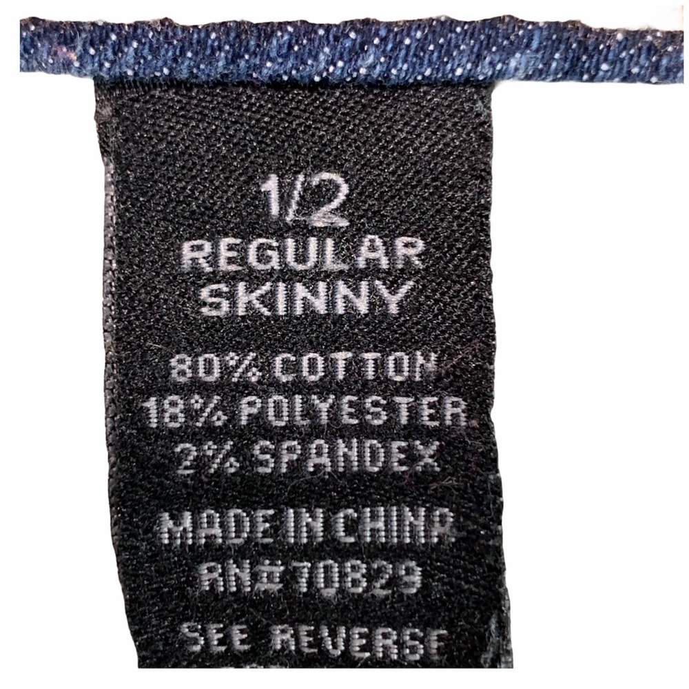 TWENTY-ONE BLACK Jeans by Rue21 Gem Distressed denim - Picture 10 of 13